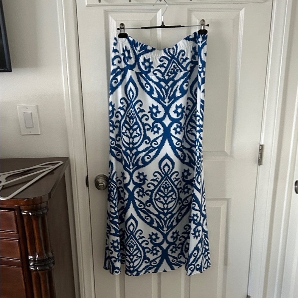 Source Unknown Women’s Blue and White Maxi Skirt, Size XL, NWOT